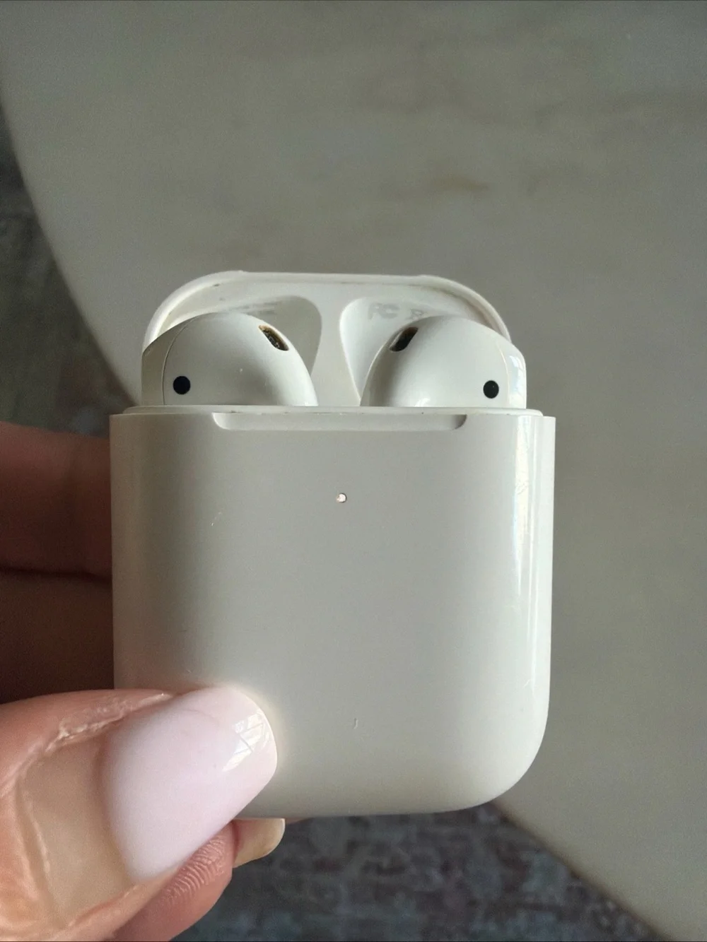 Apple AirPods - White